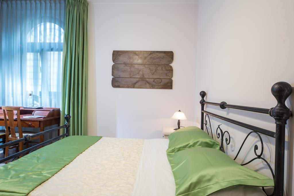 B&B Casa Cavour 圣贝内代托-德尔特龙托 外观 照片