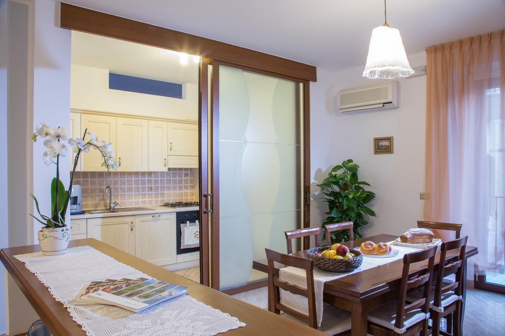 B&B Casa Cavour 圣贝内代托-德尔特龙托 外观 照片